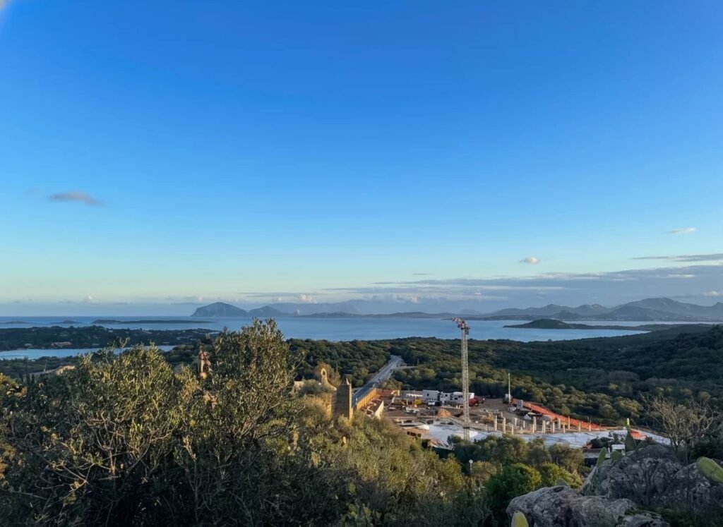 Terreno edificabile per straordinaria villa con progetto approvato image 3