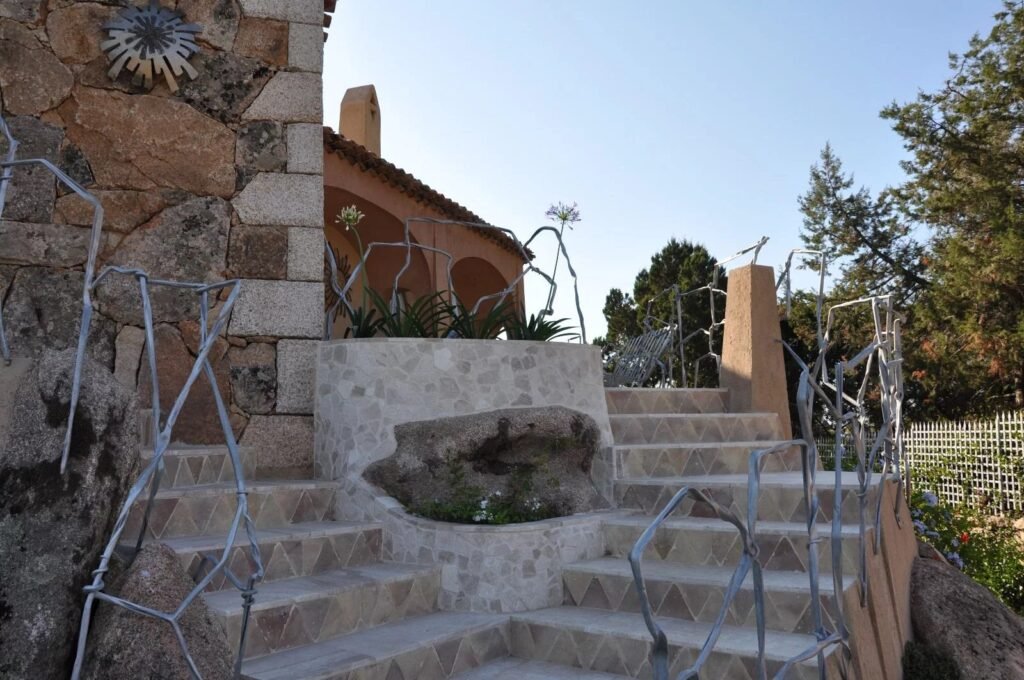 Villa in Stile Sardo con Vista Mozzafiato sul Mare image 12