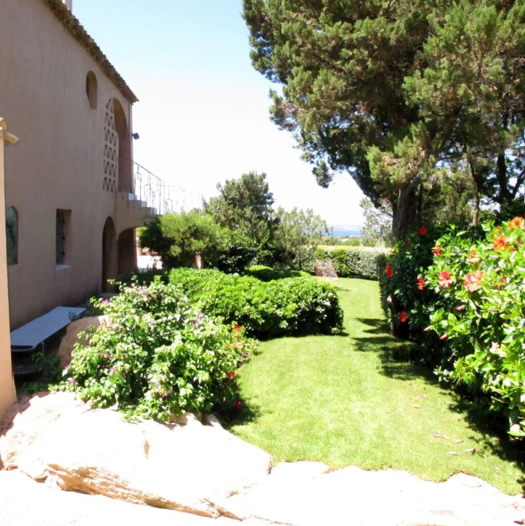 Villa in Stile Sardo con Vista Mozzafiato sul Mare image 30