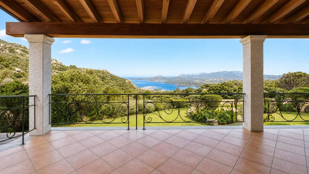 SPLENDIDA VILLA IN STILE SARDO image 3