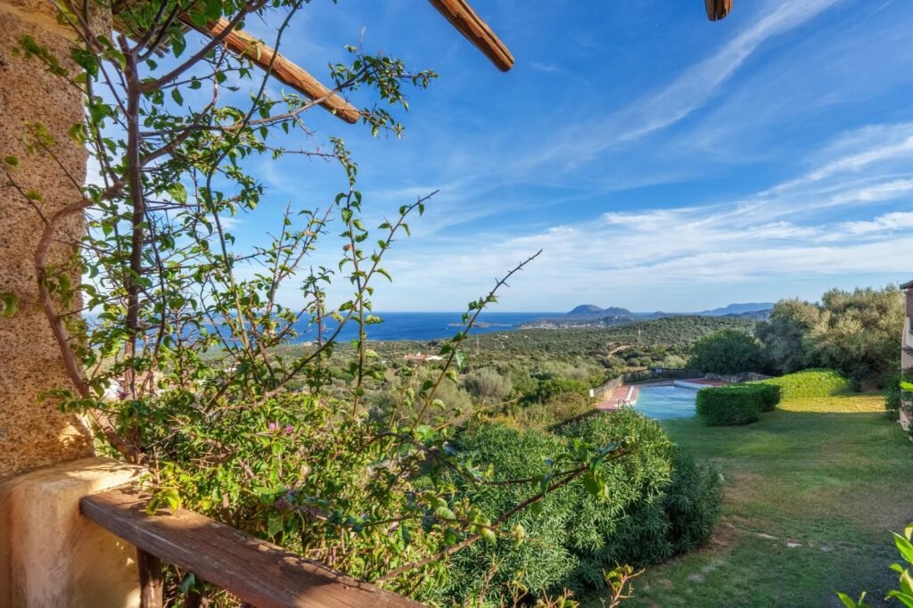Wohnungen in San Pantaleo mit weitem Blick auf das Meer image 2