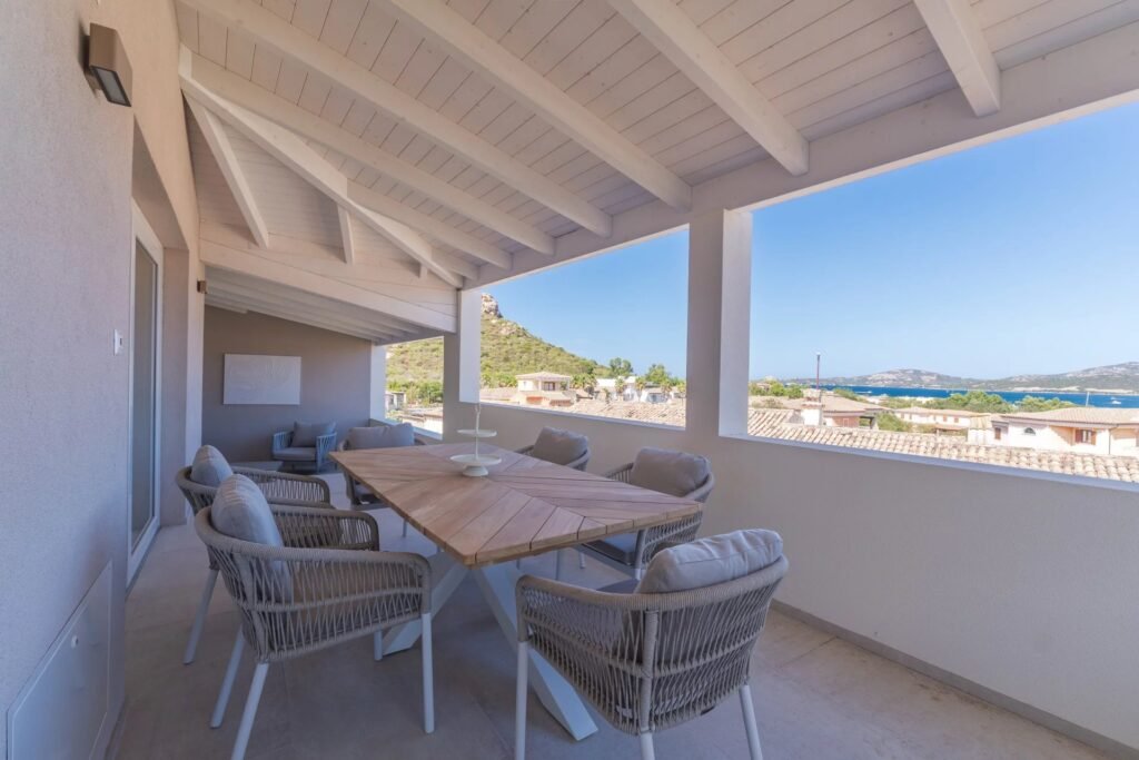 Attico con vista mare image 28