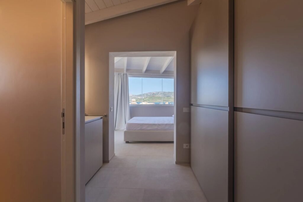 Attico con vista mare image 36