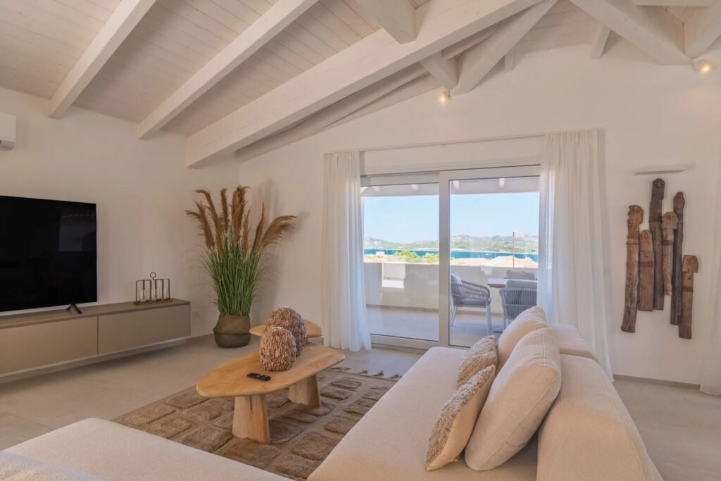 Attico con vista mare image 4