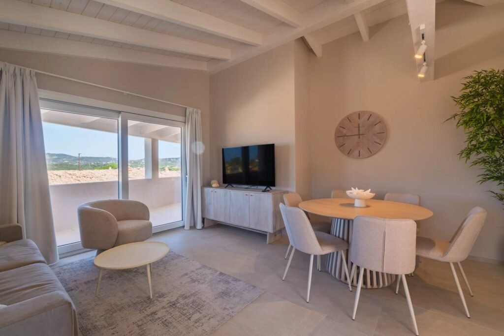 Appartamento elegante con vista mare e ampia terrazza a Cannigione image 6