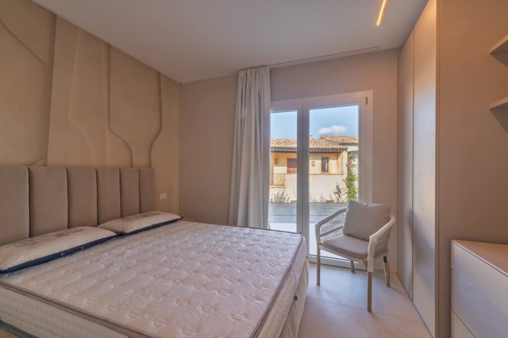 Appartamento con piscina image 12