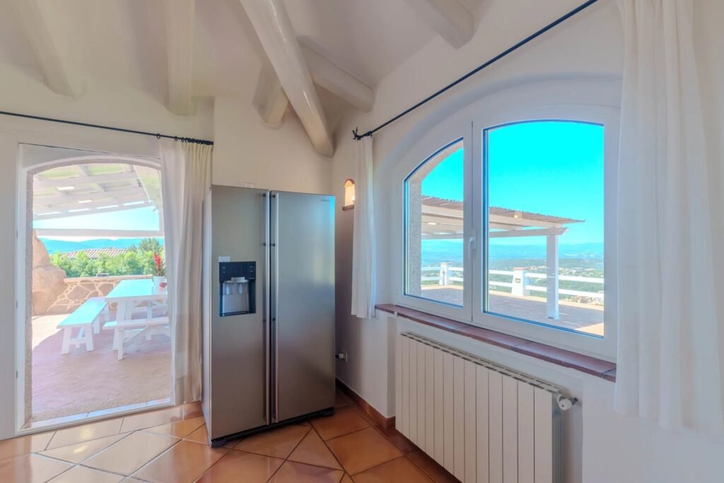 VILLA ESCLUSIVA CON DEPENDANCE E VISTA MOZZAFIATO – A SOLI 10 MINUTI DA PORTO CERVO image 20