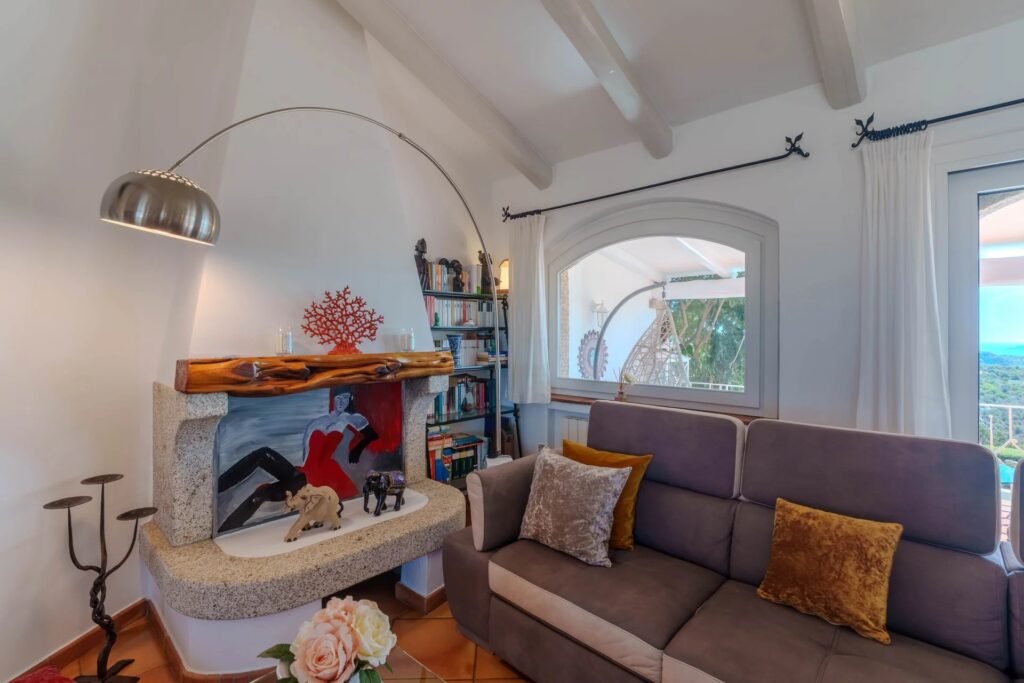 VILLA ESCLUSIVA CON DEPENDANCE E VISTA MOZZAFIATO – A SOLI 10 MINUTI DA PORTO CERVO image 21