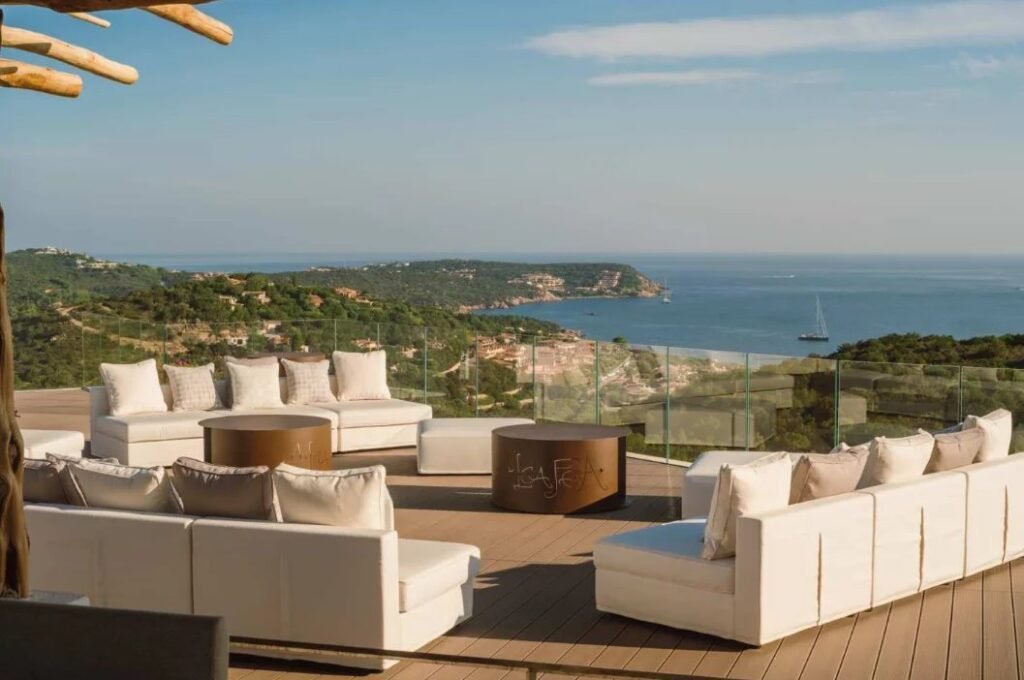 VILLA CON VISTA SUL GOLFO DEL PEVERO image 3