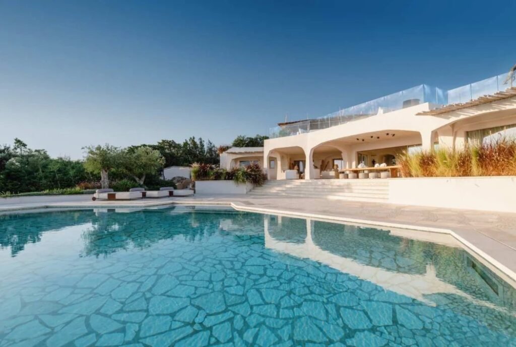 VILLA CON VISTA SUL GOLFO DEL PEVERO image 5