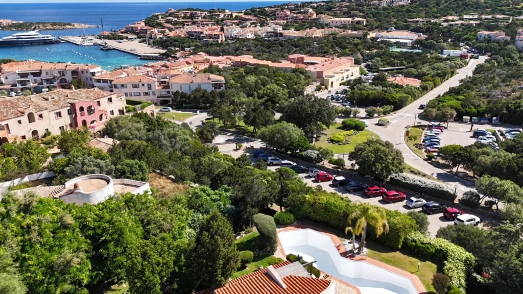 VILLA DI SAVIN COUELLE NEL CUORE DI PORTO CERVO image 2
