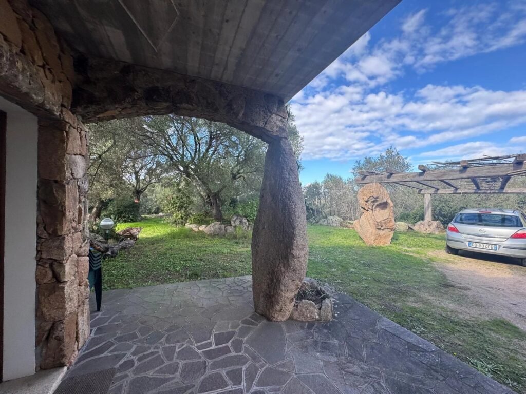 Tradizione e quiete – Stazzo in pietra nei pressi di San Pantaleo image 45