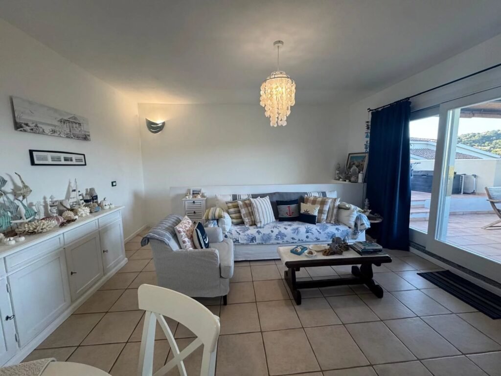 Ea Bianca – Un rifugio mediterraneo su due livelli con vista mare image 3