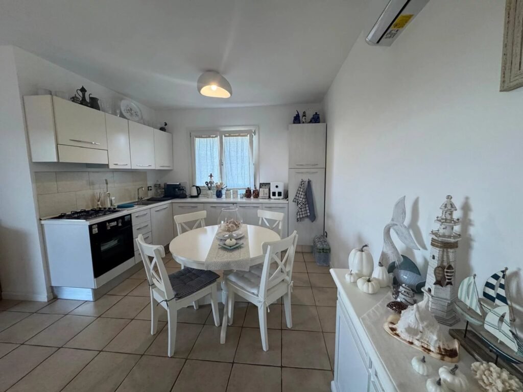 Ea Bianca – Un rifugio mediterraneo su due livelli con vista mare image 9