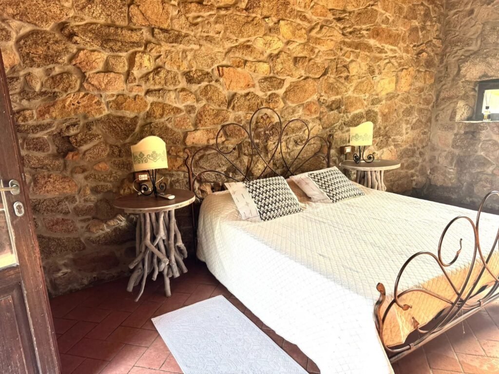 Einmaliges Anwesen mit Meerblick über Vignola Mare – B&B mit 12 Schlafzimmern, Stazzo und großem Ausbaupotenzial image 10