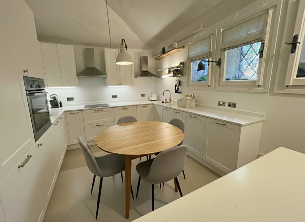 VILLA DI LUSSO ESCLUSIVA IN POSIZIONE RISERVATA CON VISTA PANORAMICA SU PEVERO GOLF E CALA DI VOLPE image 8