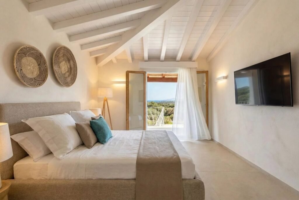 Charmante Villa in Tiriddò – moderne Architektur mit sardischem Flair image 5