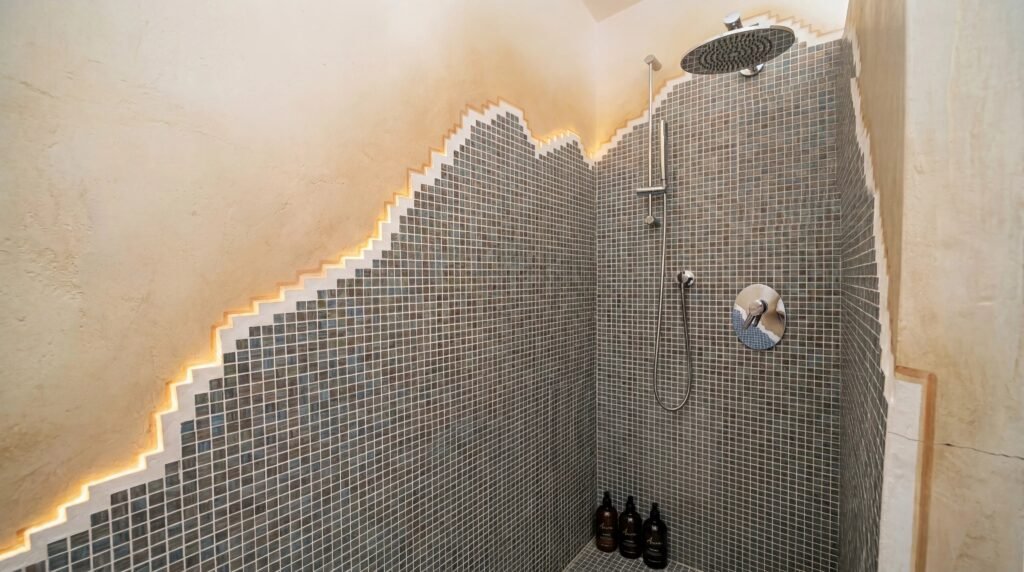 PANORAMIC VILLA WITH POOL | LISCIA DI VACCA – PORTO CERVO image 23