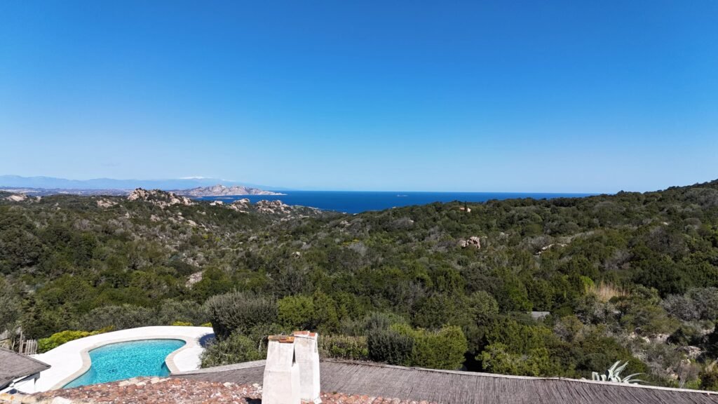 PANORAMIC VILLA WITH POOL | LISCIA DI VACCA – PORTO CERVO image 32