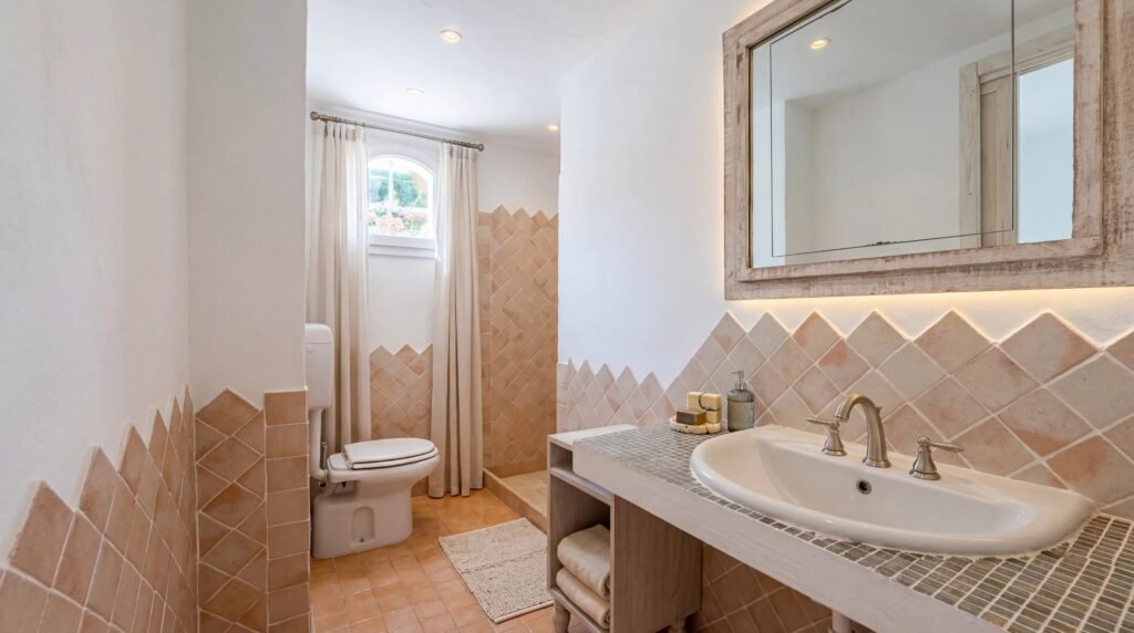 PANORAMIC VILLA WITH POOL | LISCIA DI VACCA – PORTO CERVO image 40