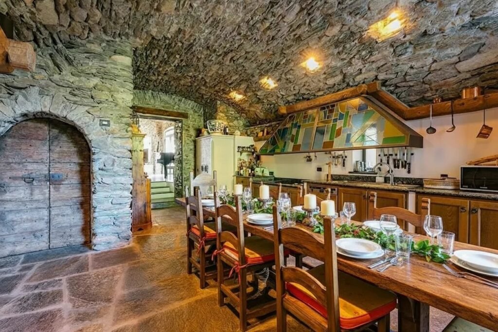 A PANORAMIC ALPINE RETREAT – EXCLUSIVE VILLA WITH POOL AND VINEYARDS IN VALTELLINA image 10