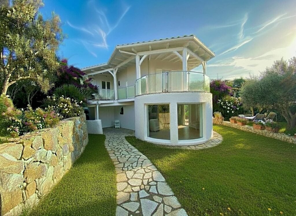 VILLA BETWEEN SEA AND SUNSET image 12