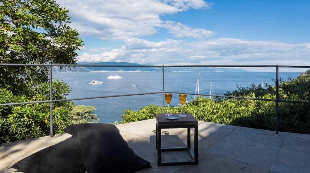 LUXURY VILLA IN PORTOFINO image 2