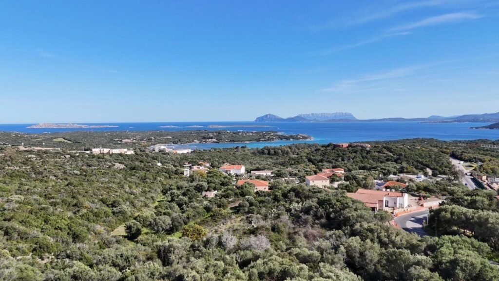 EXCLUSIVE BUILDING PLOT WITH BREATHTAKING VIEWS OVER CALA DI VOLPE image 4