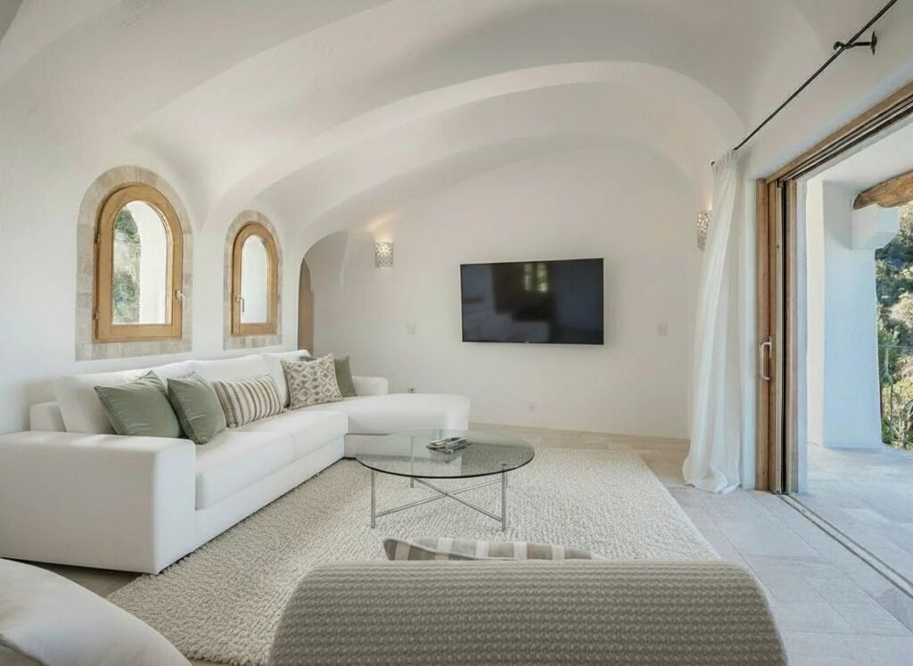 VILLA WITH SEA VIEW image 2