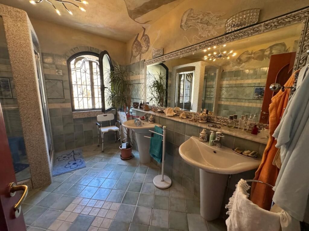 VILLA IN CUGNANA image 18